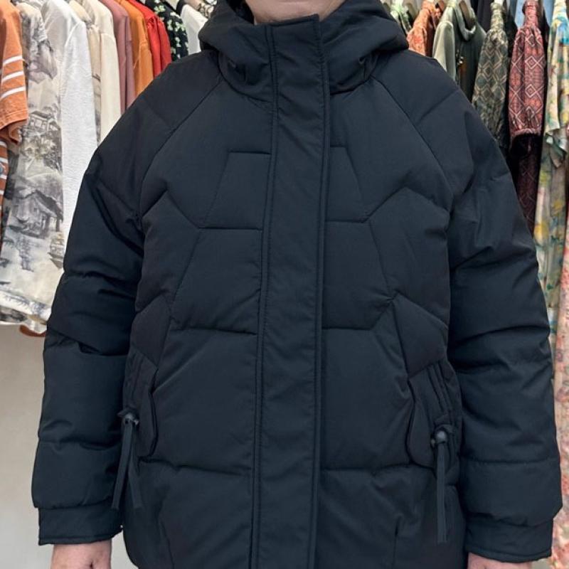 Where can I find a 200 pound chubby mom's winter coat? Finally found the fat and plus size grandma cotton jacket!